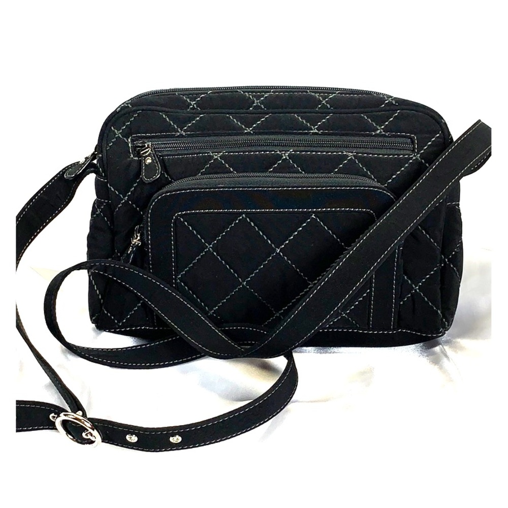 Vera Bradley | Black Quilted | Silvertone hardware